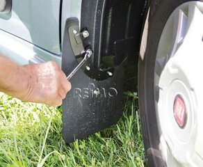 Günstige Fußmatten für Auto und Wohnwagen bei deinem Campingausstatter: camping4you Günstige Fußmatten für Auto und Wohnwagen bei deinem Campingausstatter: camping4you