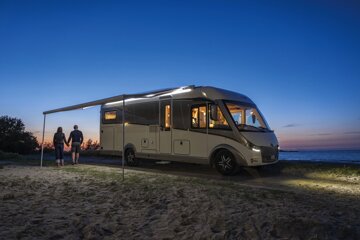 Gro�e Online-Shop Auswahl: Wohnwagen Markisen, Vorzelte und Campingzelte (Personenzelte)