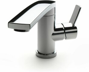 Sanit�rzubeh�r f�r das Wohnmobil: Von der Badezimmerarmatur bis hin zur Campingtoilette